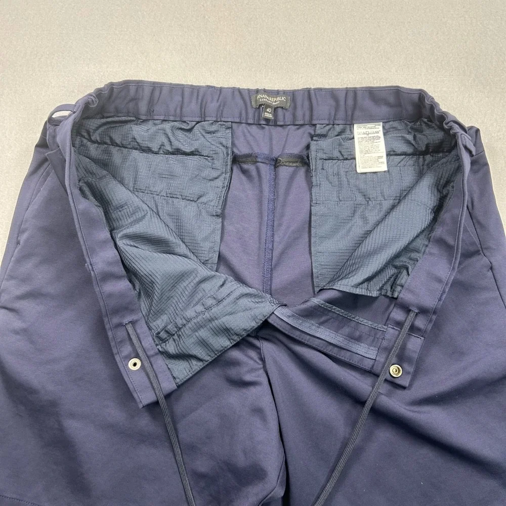 Banana Republic Luxe City Shorts Mens 40 Navy Blue Performance Chino Golf Casual